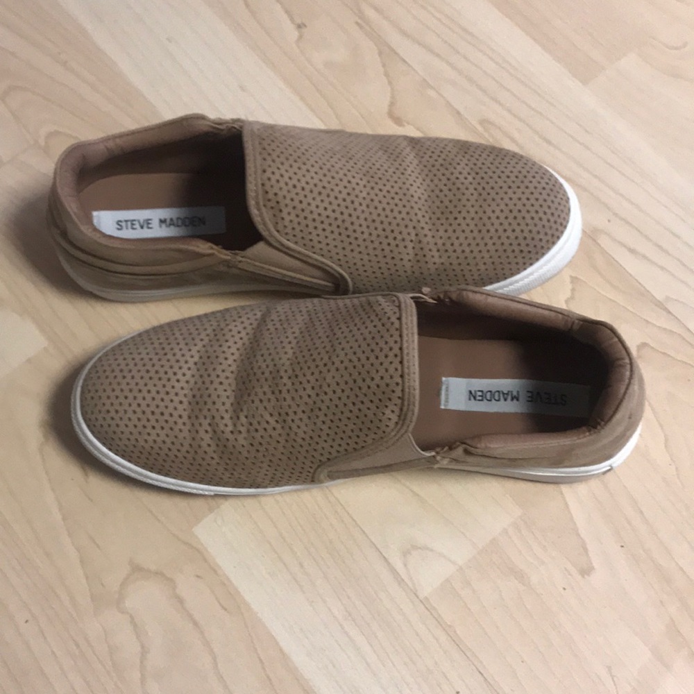 Steve Madden slip on shoes